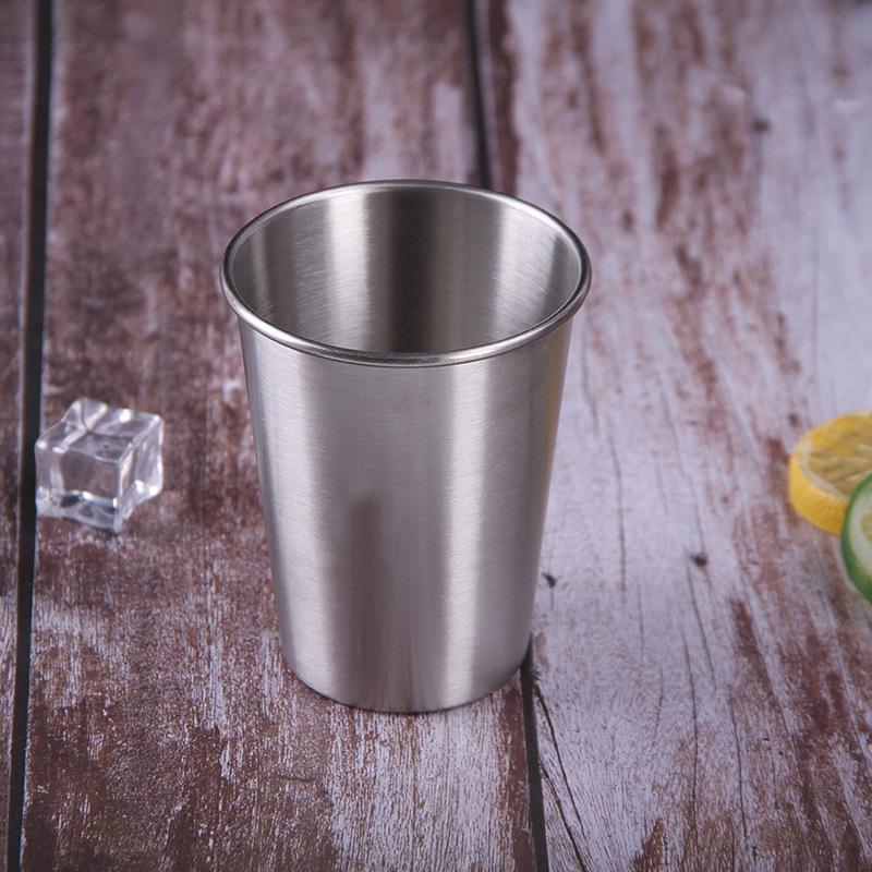 Packung 8 500ml Edelstahlgläser, Metall, wiederverwendbar, Metall, BPA-frei, (Silber, 500ml/18oz)